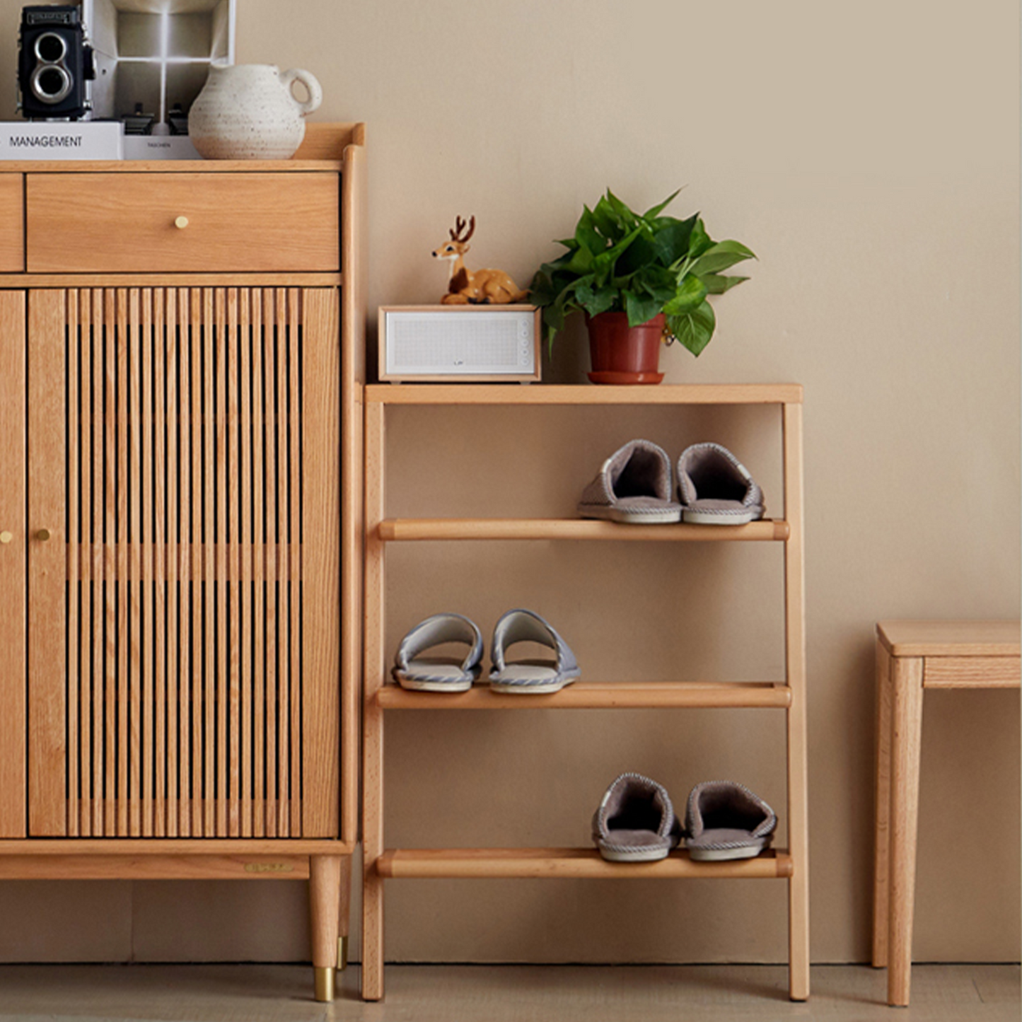 100% Solid Wood Ladder Shape Shoe Rack (Natural)