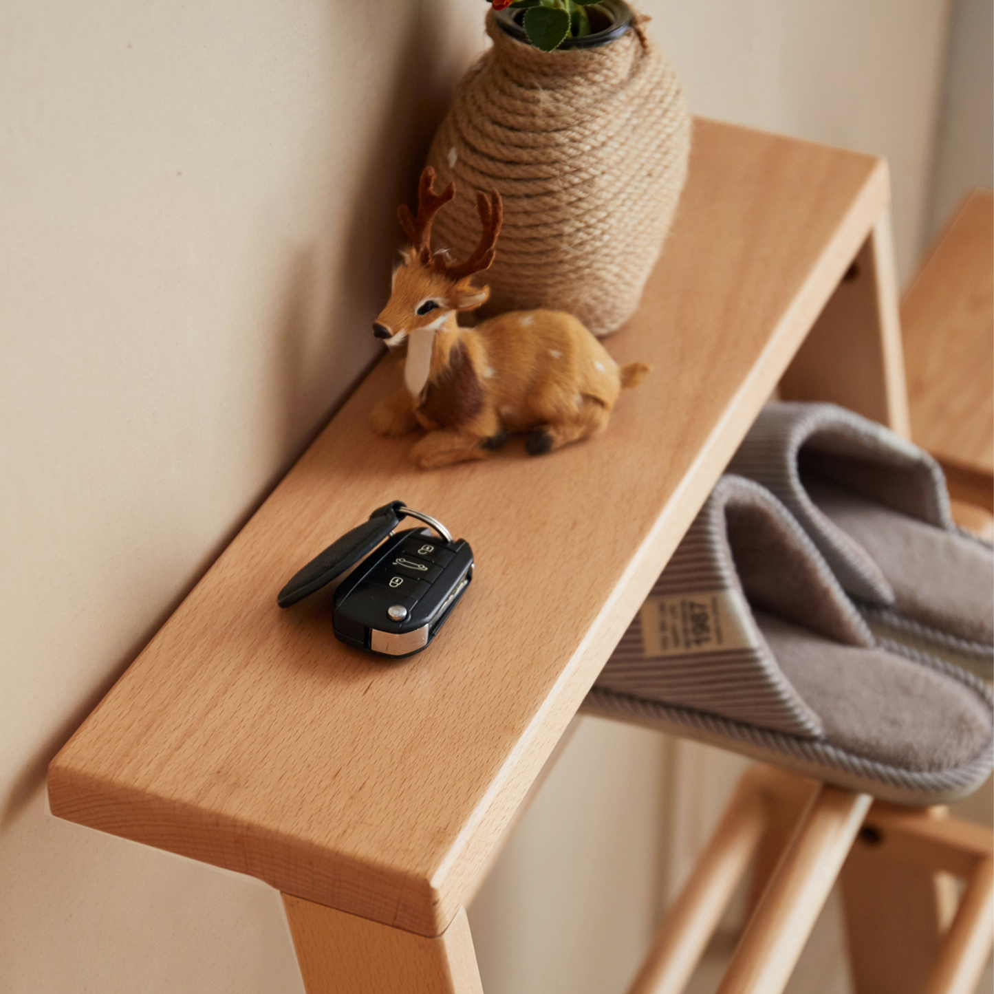 100% Solid Wood Ladder Shape Shoe Rack (Natural)